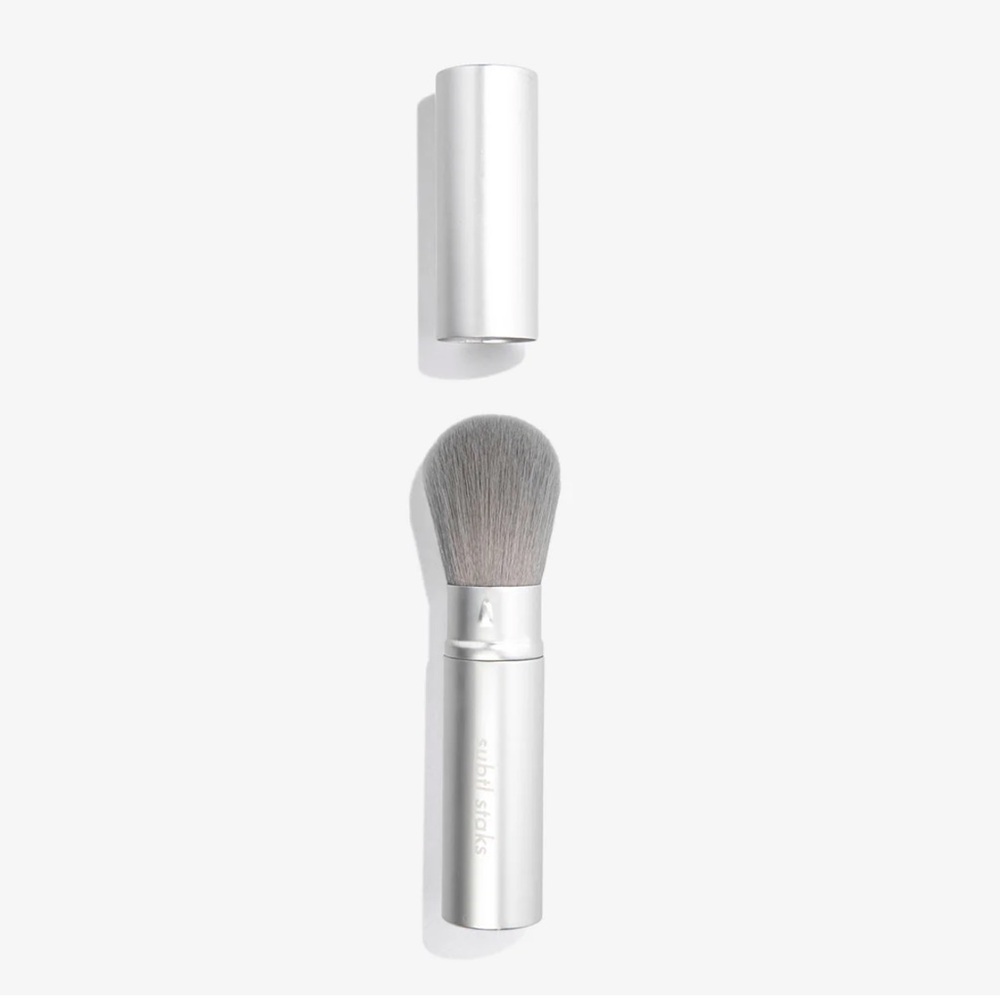 Subtl Staks Retractable Makeup Brush